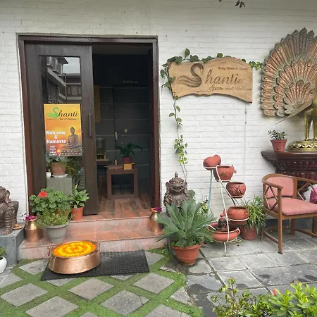 The Malla Hotel - Thamel, 2 Km To Swayambhunath Temple