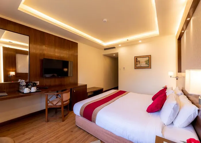 Hotel The Malla - Thamel, 2 Km To Swayambhunath Temple
