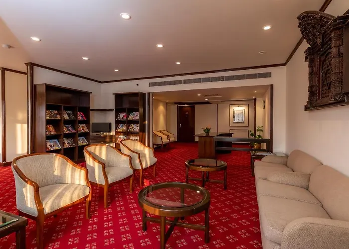Hotel The Malla - Thamel, 2 Km To Swayambhunath Temple