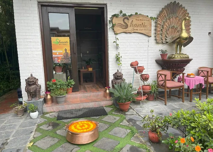 Hotel The Malla - Thamel, 2 Km To Swayambhunath Temple